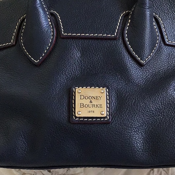 Adorable Navy Blue Mini Dooney & Bourke 🖤SOLD🖤 - Picture 6 of 8